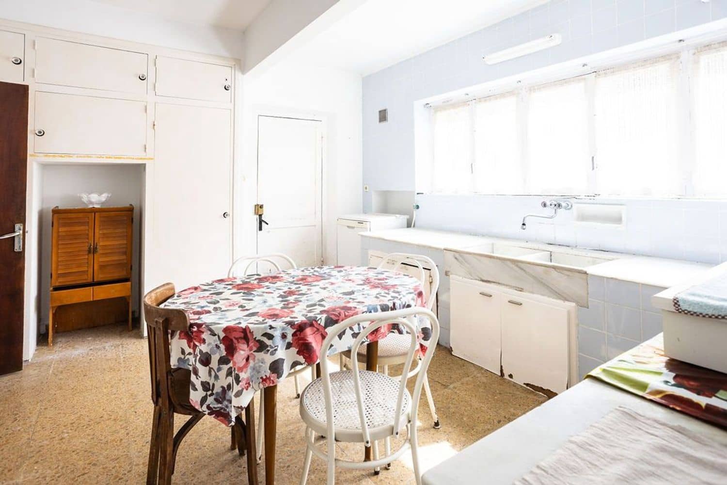 11 bedroom Finca/Country House for sale in Colunga with garage - € 500,000 (Ref: 9721154)