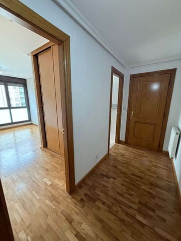 Apartamento de 2 habitaciones en Centro Urbano, Oviedo en venta con garaje - 235.000 € (Ref: 9835262)