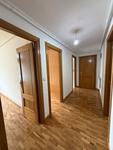 Apartamento de 2 habitaciones en Centro Urbano, Oviedo en venta con garaje - 235.000 € (Ref: 9835262)