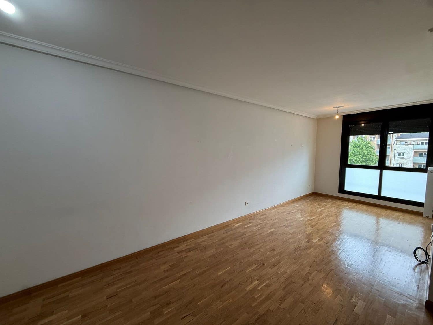 2 bedroom Apartment for sale in Oviedo with garage - € 235,000 (Ref: 9835262)