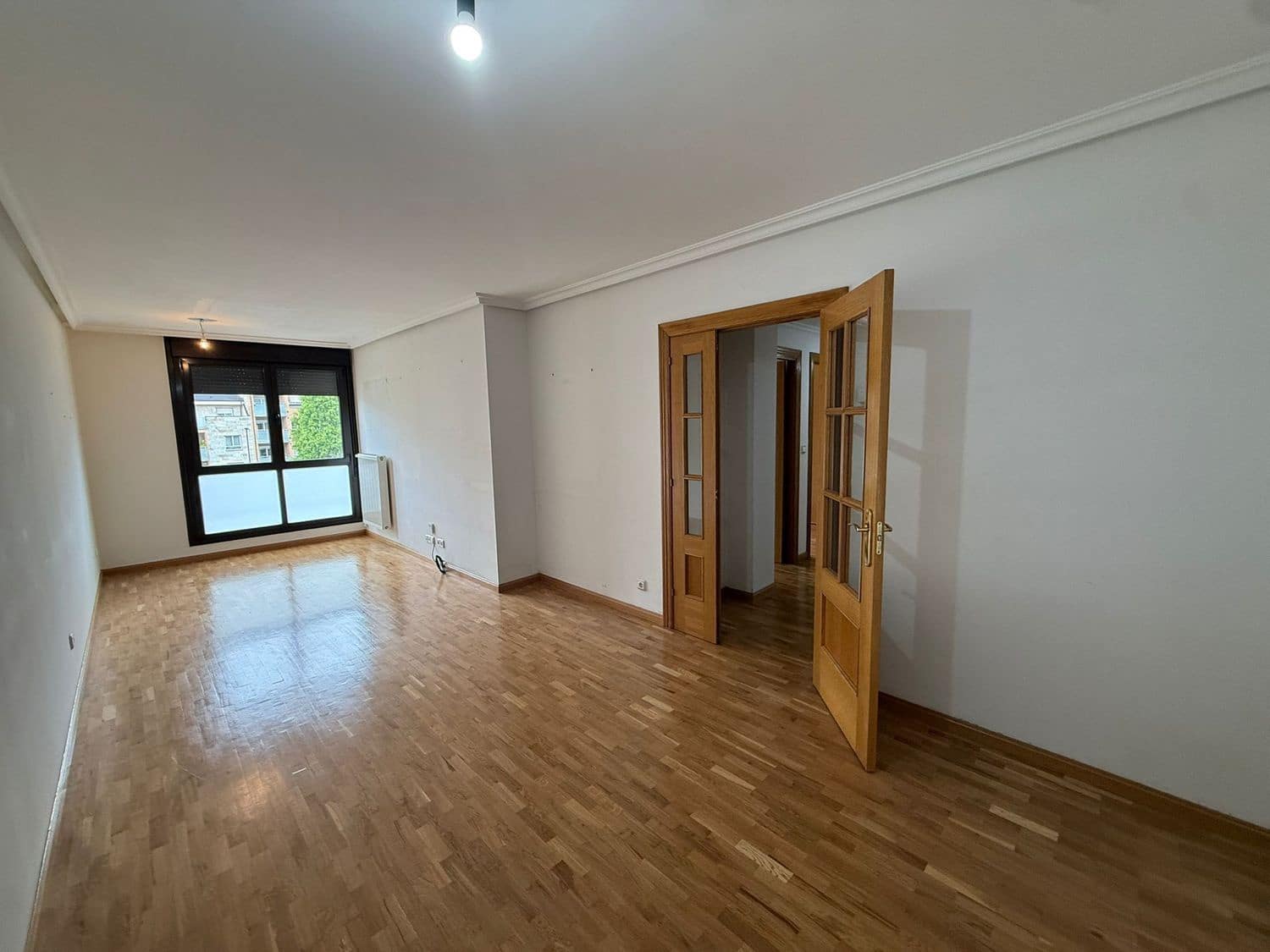 2 bedroom Apartment for sale in Oviedo with garage - € 235,000 (Ref: 9835262)