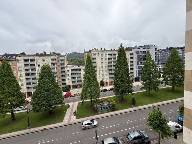 Apartamento de 2 habitaciones en Centro Urbano, Oviedo en venta con garaje - 235.000 € (Ref: 9835262)