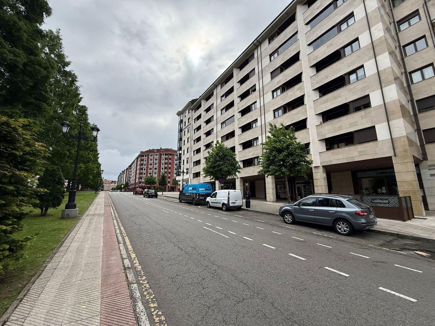 2 bedroom Apartment for sale in Oviedo with garage - € 235,000 (Ref: 9835262)