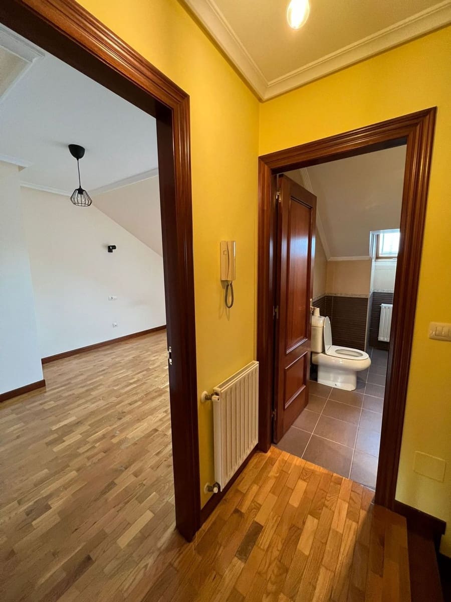 3 bedroom Apartment for rent in Nava with garage - € 650 (Ref: 9895645)