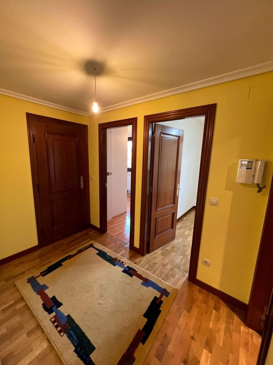 3 bedroom Apartment for rent in Nava with garage - € 650 (Ref: 9895645)