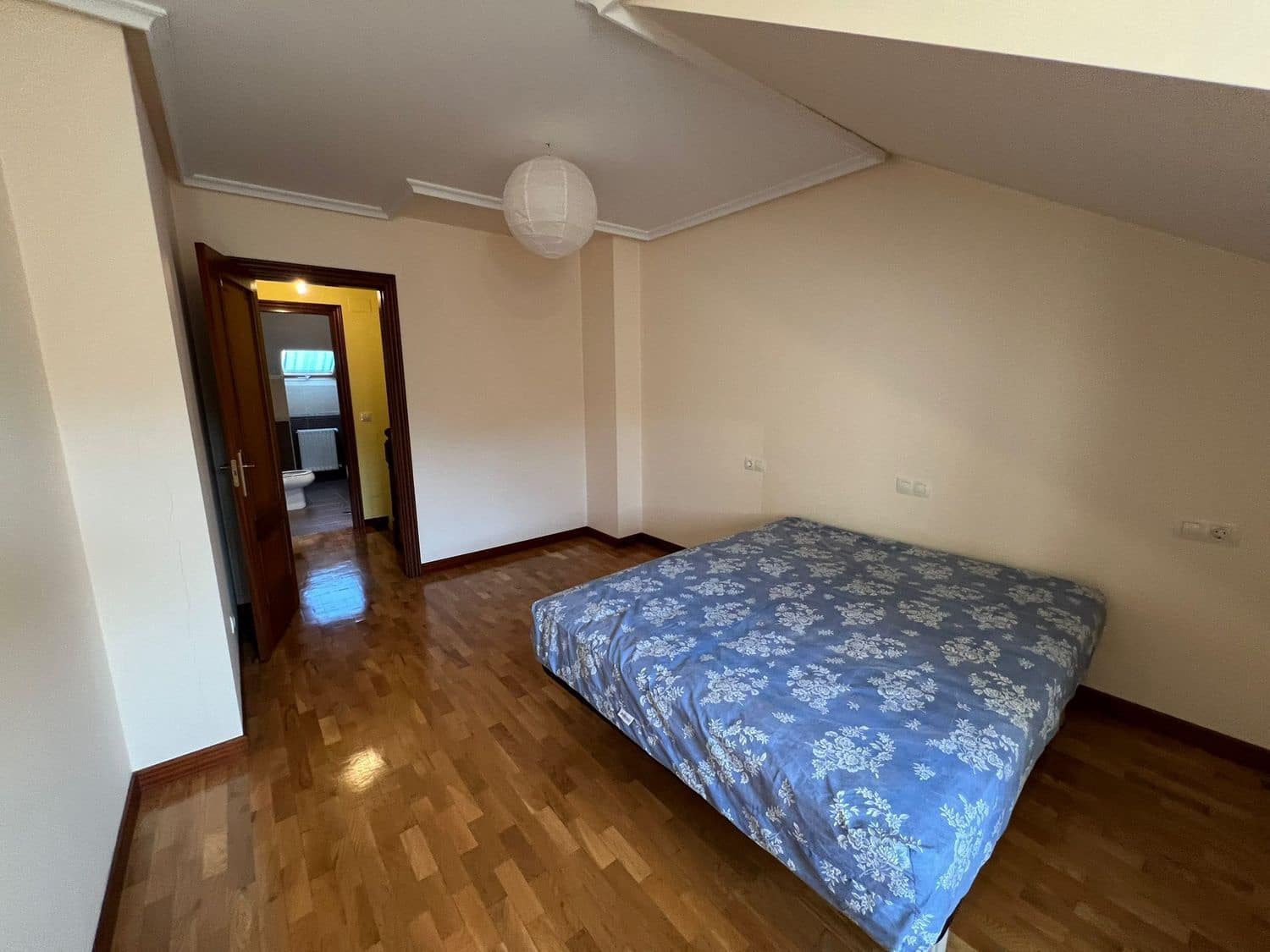 3 bedroom Apartment for rent in Nava with garage - € 650 (Ref: 9895645)