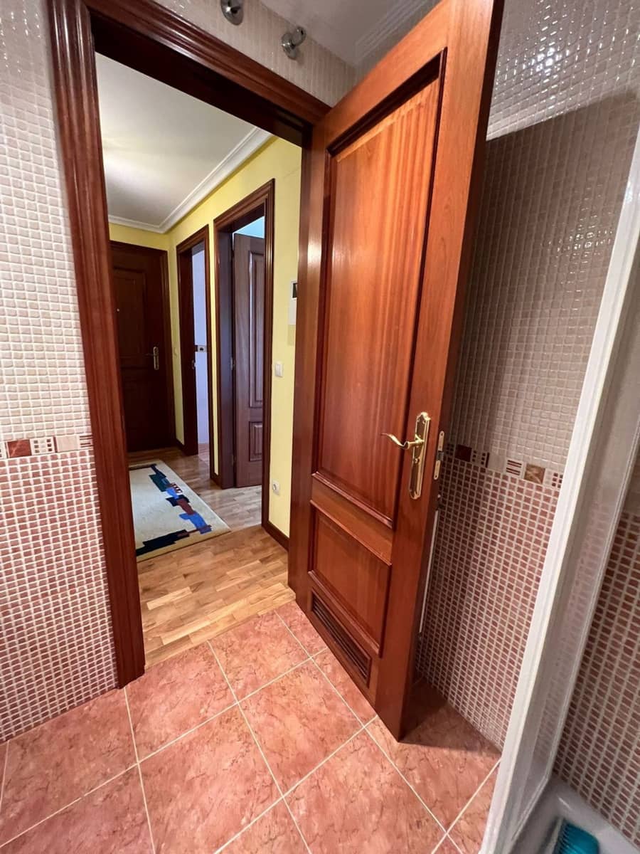 3 bedroom Apartment for rent in Nava with garage - € 650 (Ref: 9895645)