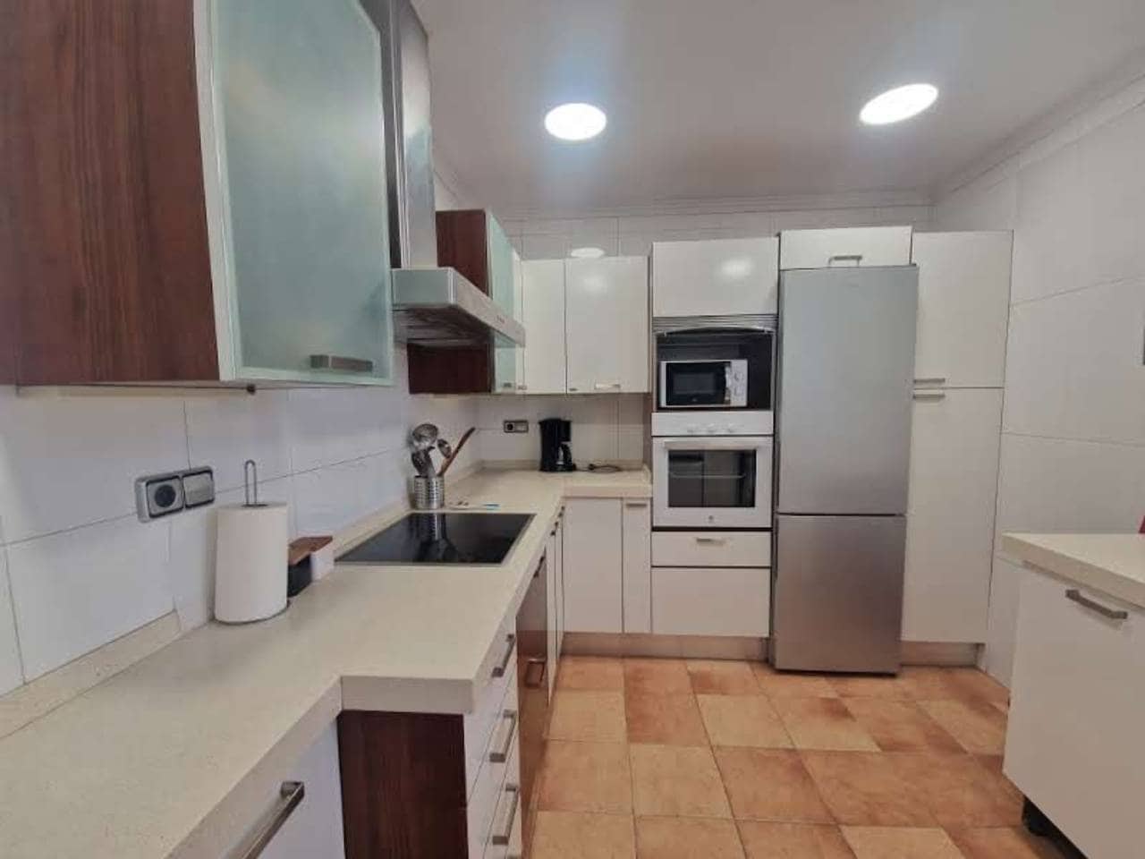 2 slaapkamer Flat te huur in Bilbao - € 1.200 (Ref: 10008147)