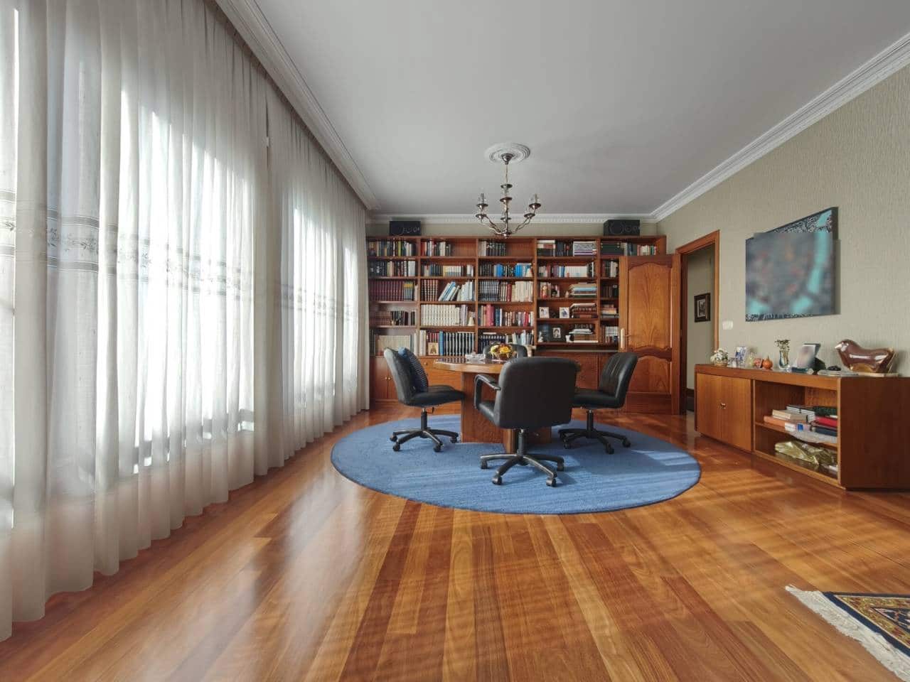 5 bedroom Villa for sale in Leioa with garage - € 1,750,000 (Ref: 10042310)