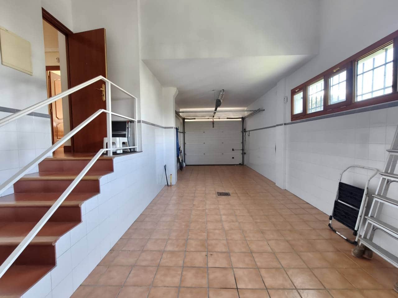 5 bedroom Villa for sale in Leioa with garage - € 1,750,000 (Ref: 10042310)