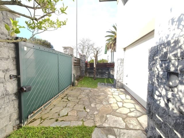 5 bedroom Villa for sale in Leioa with garage - € 1,750,000 (Ref: 10042310)