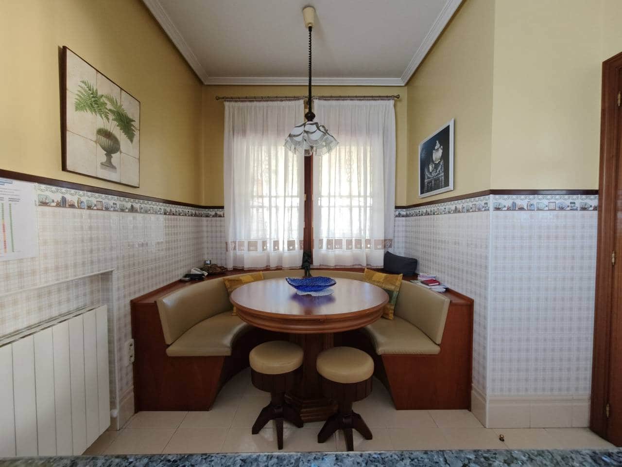 5 bedroom Villa for sale in Leioa with garage - € 1,750,000 (Ref: 10042310)