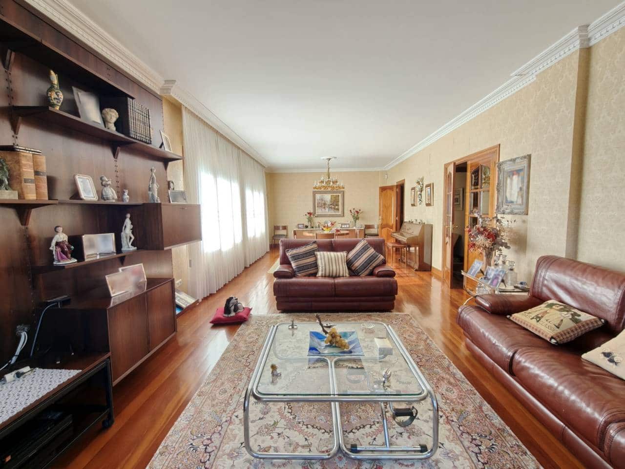 5 bedroom Villa for sale in Leioa with garage - € 1,750,000 (Ref: 10042310)