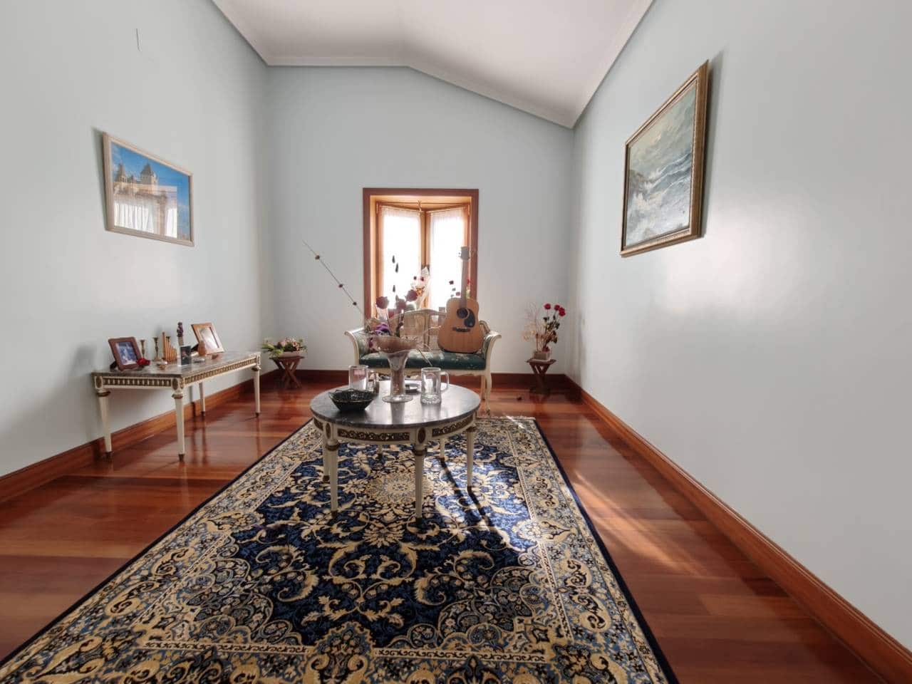 5 bedroom Villa for sale in Leioa with garage - € 1,750,000 (Ref: 10042310)
