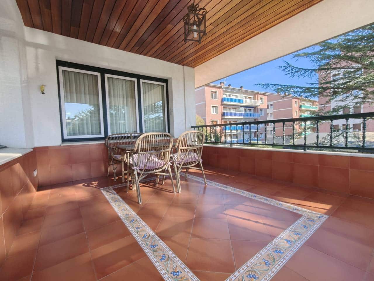 5 bedroom Villa for sale in Leioa with garage - € 1,750,000 (Ref: 10042310)