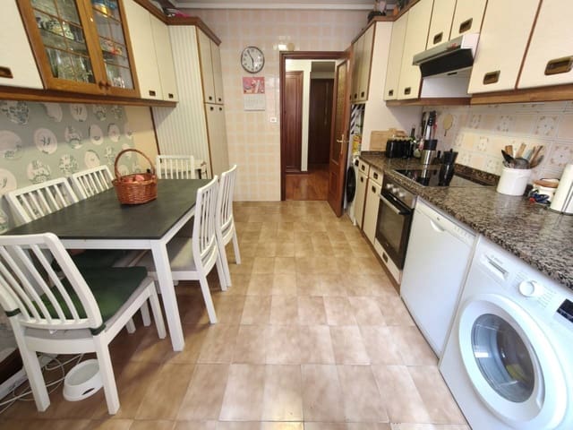 3 sovrum Lägenhet till salu i Bilbao - 398 000 € (Ref: 10097472)