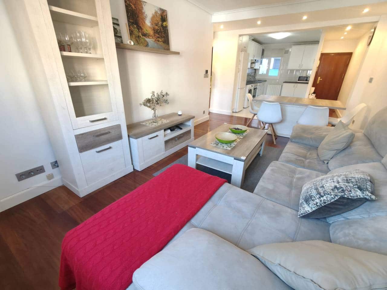 Piso de 2 habitaciones en Erandio en alquiler - 1.100 € (Ref: 10099032)