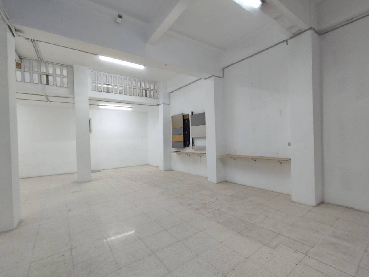 Kaupallinen myytävänä paikassa Bilbao - 140 000 € (Ref: 10127478)