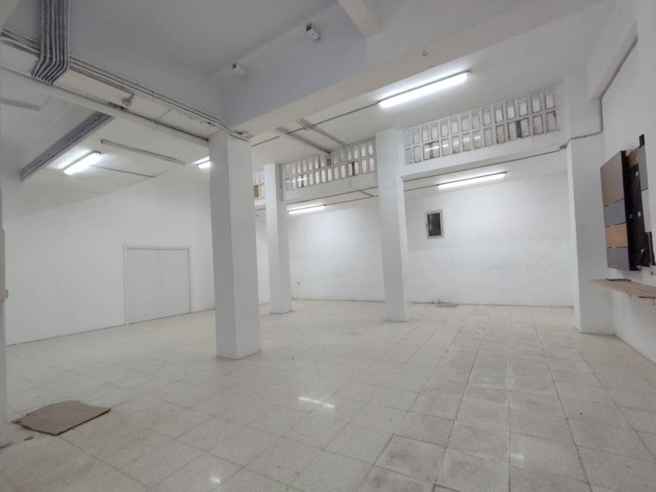 Kaupallinen myytävänä paikassa Bilbao - 140 000 € (Ref: 10127478)