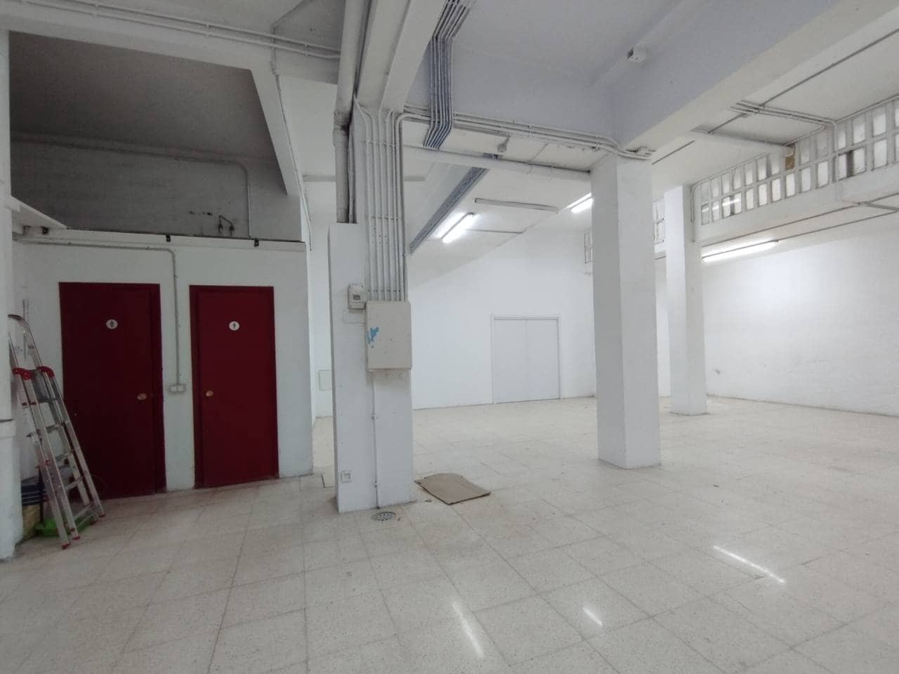 Kaupallinen myytävänä paikassa Bilbao - 140 000 € (Ref: 10127478)