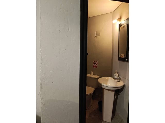 Kaupallinen myytävänä paikassa Barakaldo - 130 000 € (Ref: 10139038)
