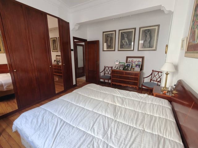 Piso de 2 habitaciones en Bilbao en venta - 435.000 € (Ref: 10145649)