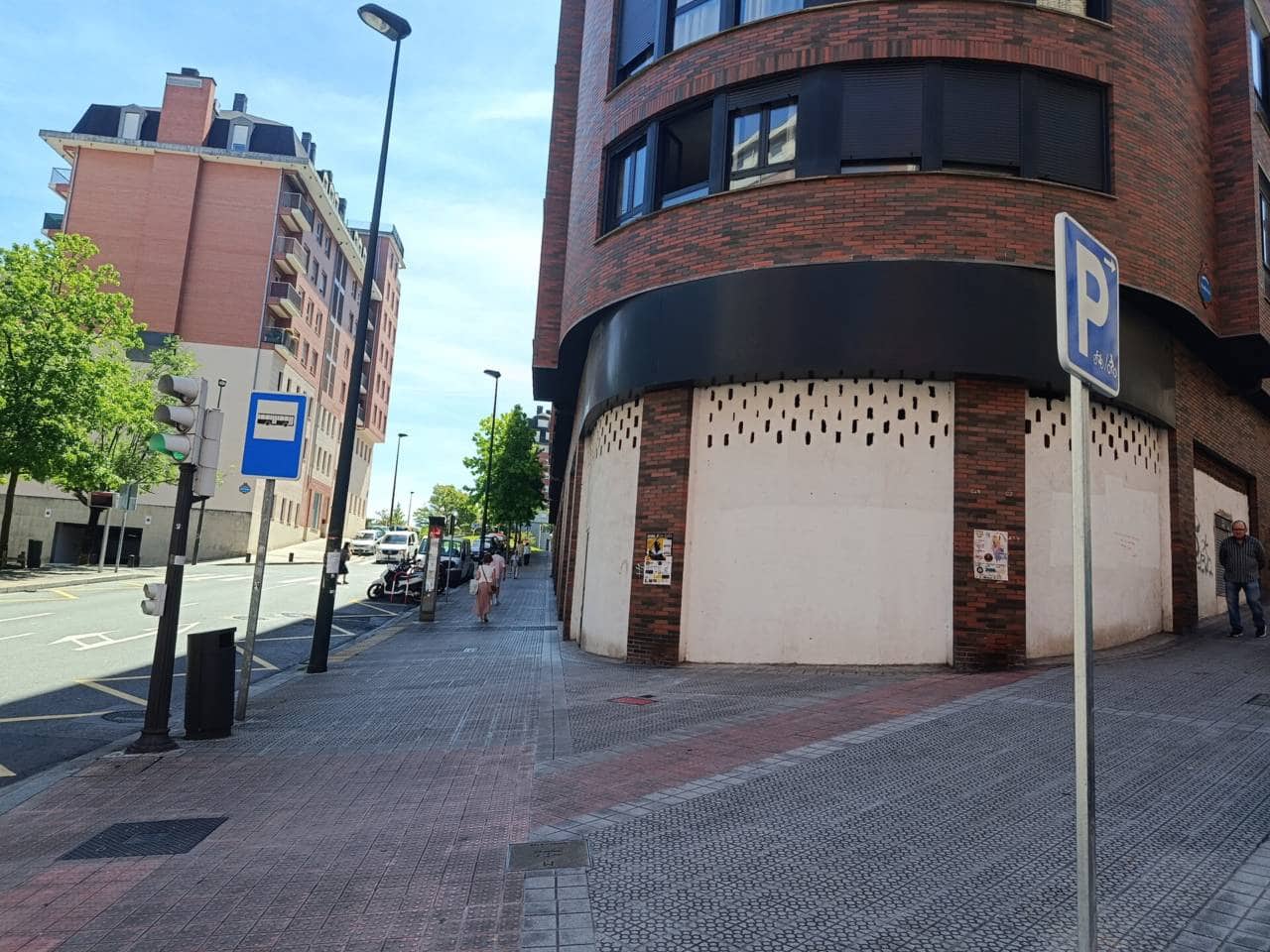 Kommersiell til salgs i Bilbao - € 200 000 (Ref: 10169415)