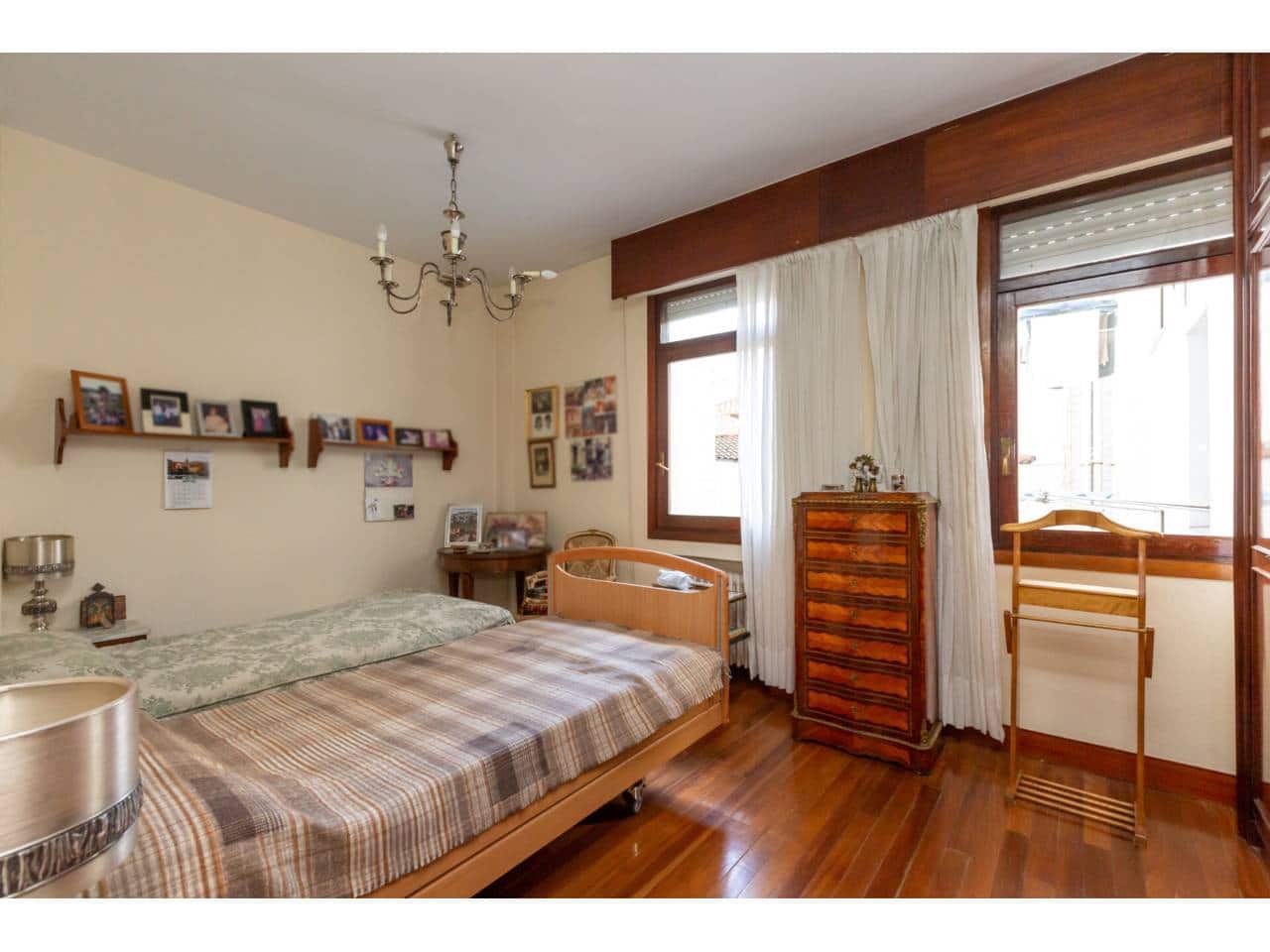 4 chambre Appartement à vendre à Bilbao avec garage - 682 000 € (Ref: 10182426)