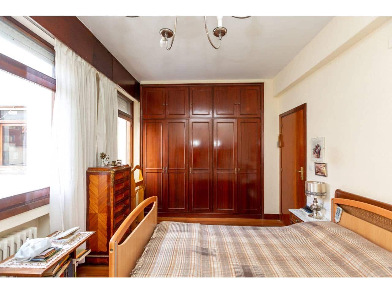 4 chambre Appartement à vendre à Bilbao avec garage - 682 000 € (Ref: 10182426)