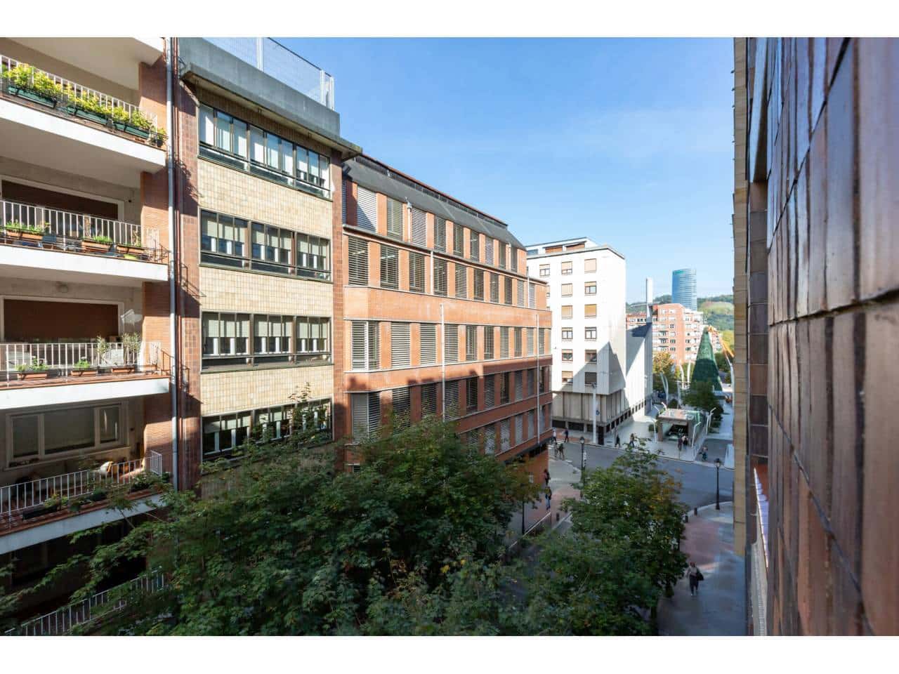 4 chambre Appartement à vendre à Bilbao avec garage - 682 000 € (Ref: 10182426)