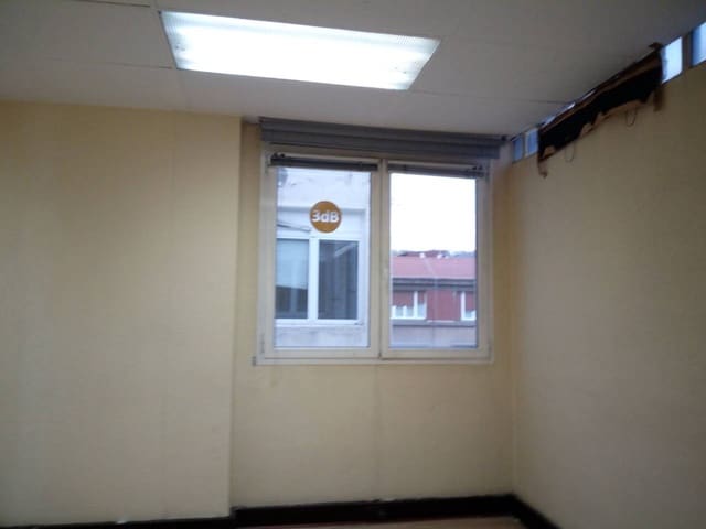 Office for rent in Bilbao - € 450 (Ref: 3860226)