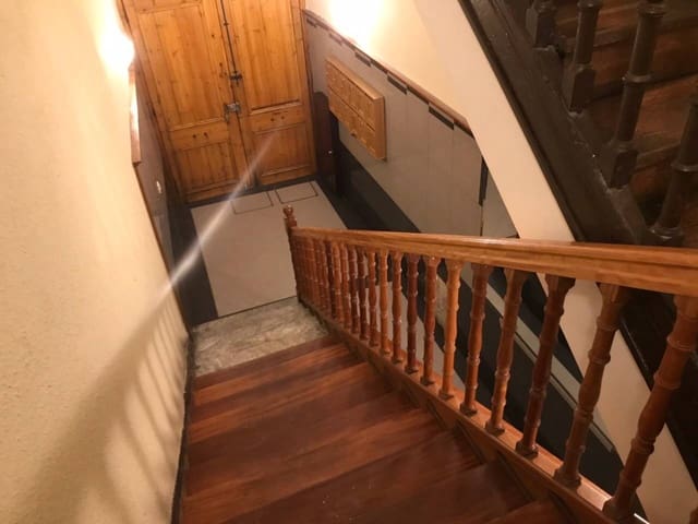 6 sypialnia Mieszkanie na sprzedaż w Bilbao - 330 000 € (Ref: 3860367)