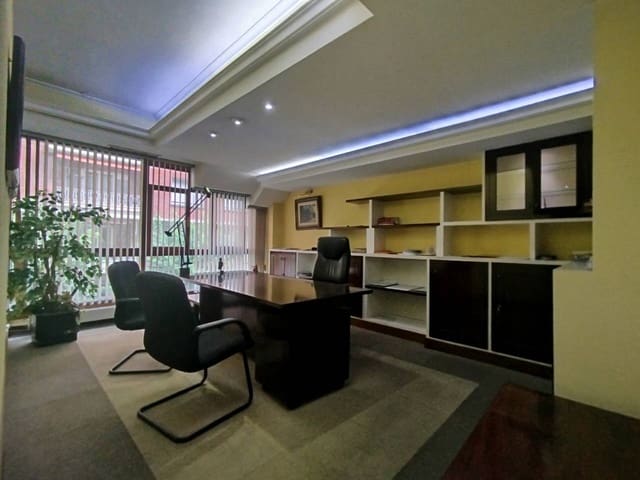 Kontor til salgs i Bilbao med garasje - € 435 000 (Ref: 3860384)