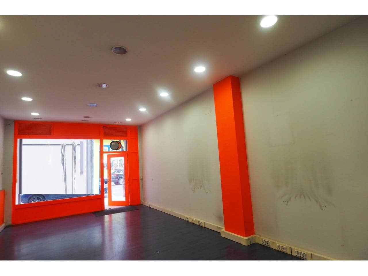 Erhverv til leje i Bilbao - € 1.900 (Ref: 3861469)