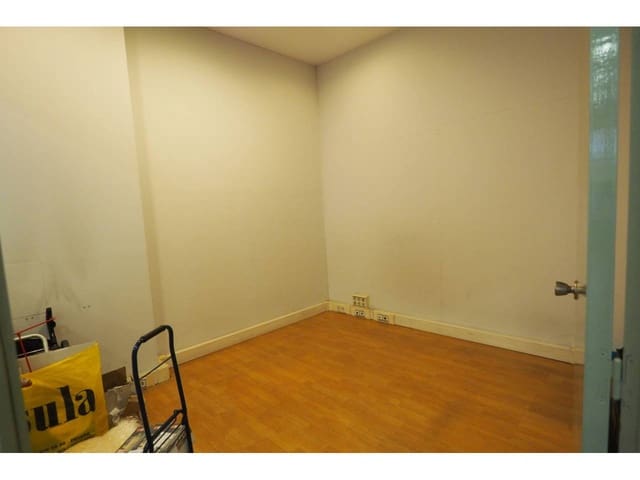 Commercial for rent in Bilbao - € 1,900 (Ref: 3861469)