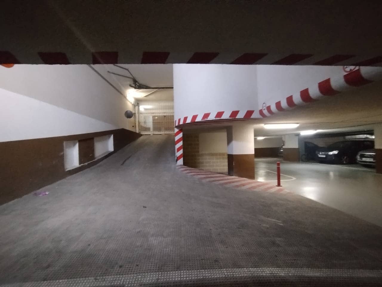 Garage til salg i Bilbao - € 55.000 (Ref: 3861761)