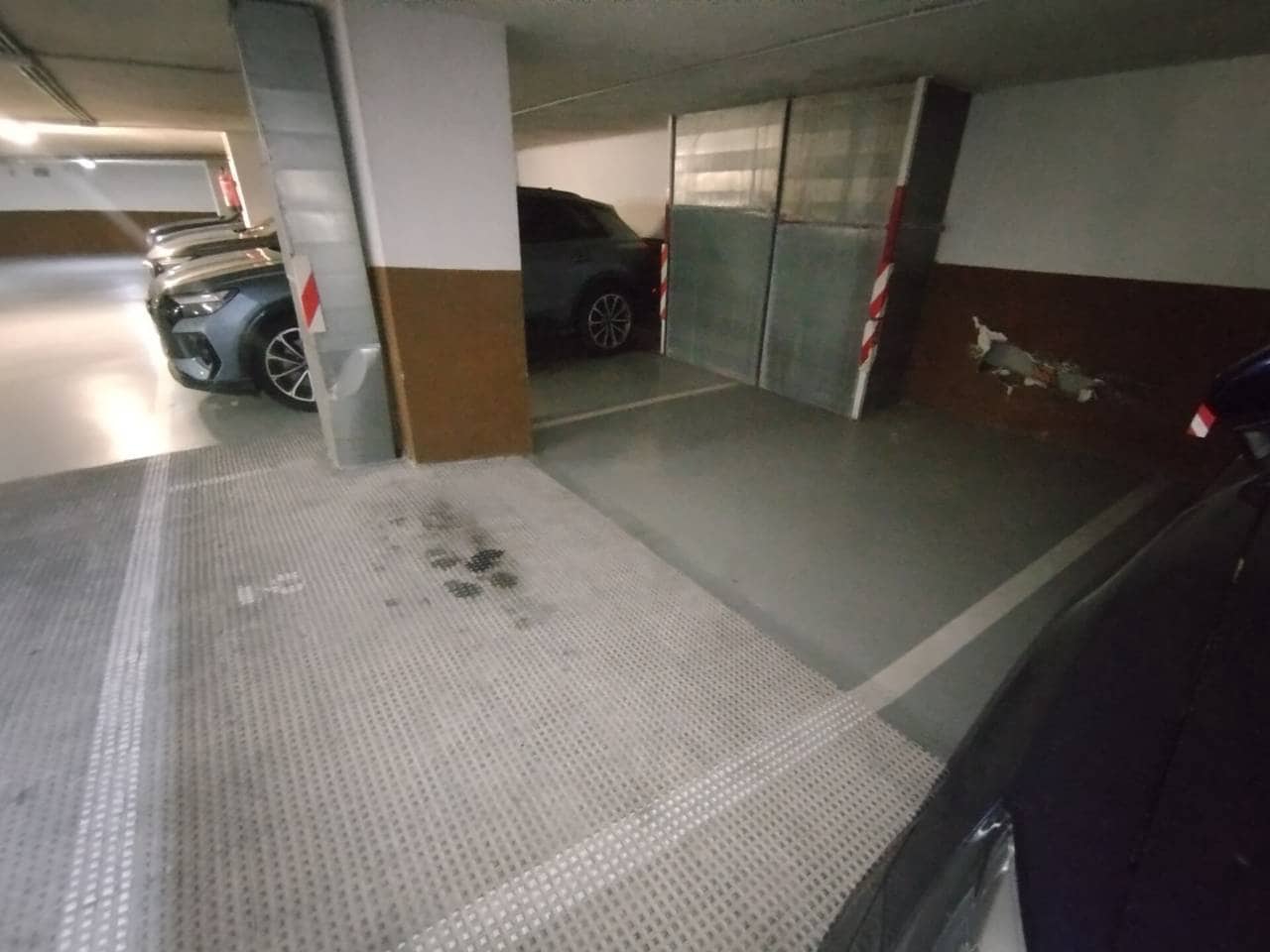 Garage til salg i Bilbao - € 55.000 (Ref: 3861761)
