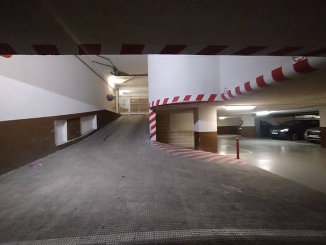 Garage til salg i Bilbao - € 55.000 (Ref: 3861761)