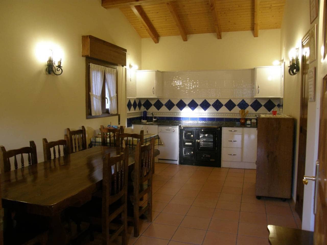 7 soveværelse Villa til salg i Urunuela med garage - € 440.000 (Ref: 3861875)