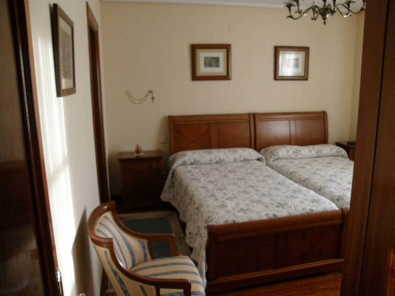 7 soveværelse Villa til salg i Urunuela med garage - € 440.000 (Ref: 3861875)