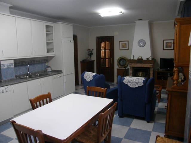 7 bedroom Villa for sale in Uruñuela with garage - € 440,000 (Ref: 3861875)