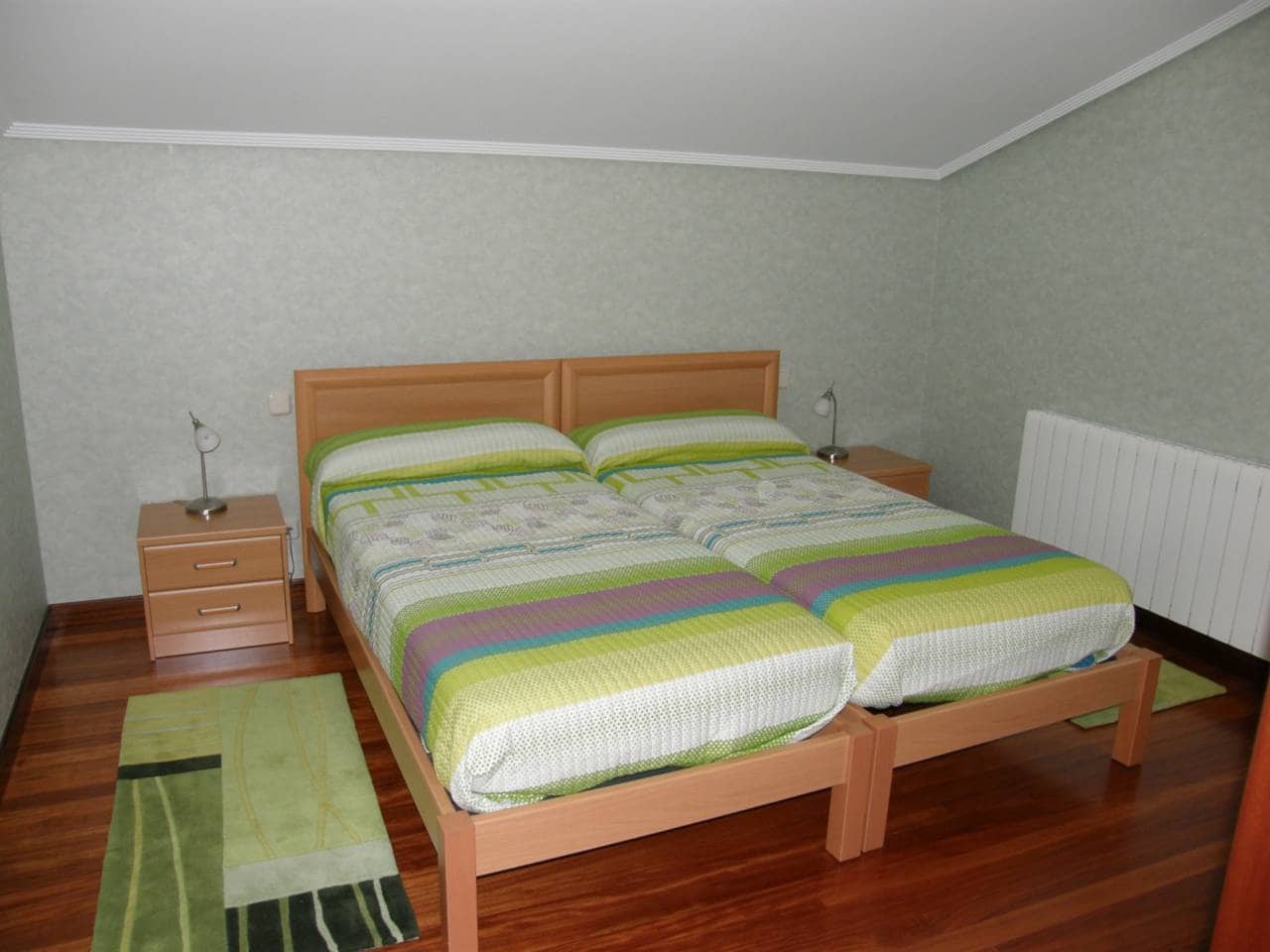 7 soveværelse Villa til salg i Urunuela med garage - € 440.000 (Ref: 3861875)