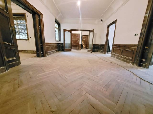 8 sovrum Lägenhet till salu i Bilbao med garage - 1 400 000 € (Ref: 3862093)