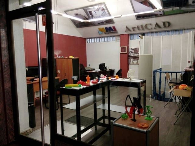 Comercial para venda em Bilbao - 99 000 € (Ref: 3862190)