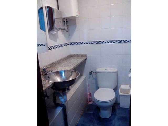 Comercial para venda em Bilbao - 99 000 € (Ref: 3862190)