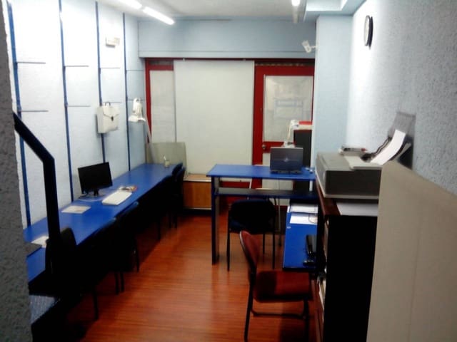 Comercial para venda em Bilbao - 99 000 € (Ref: 3862190)