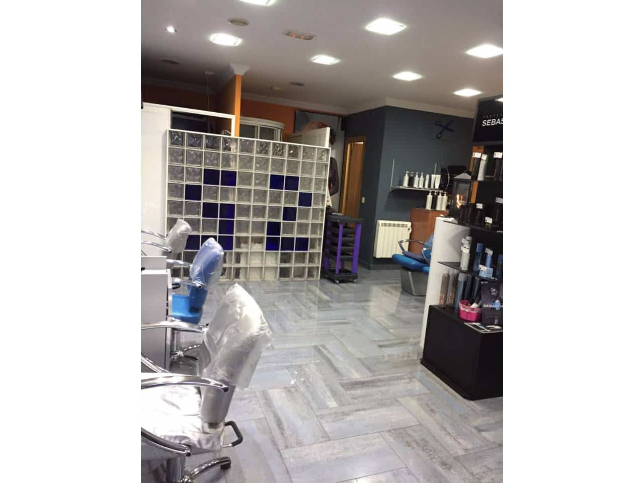 Kommersiell til salgs i Bilbao - € 168 000 (Ref: 3862218)