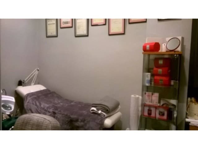 Commercial for sale in Bilbao - € 99,000 (Ref: 3862220)