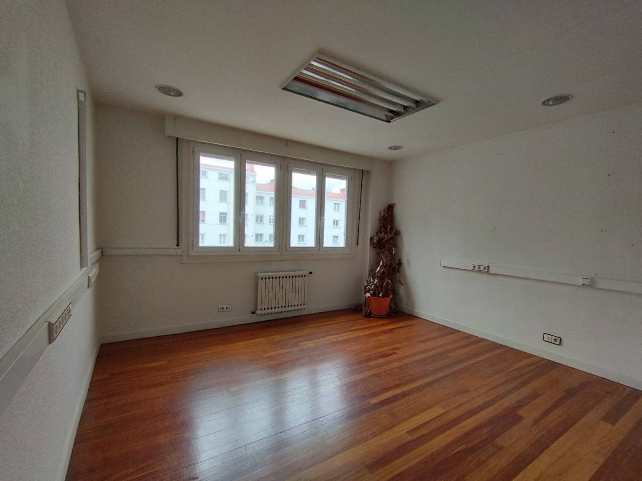 Kontor til leje i Bilbao - € 490 (Ref: 3894683)