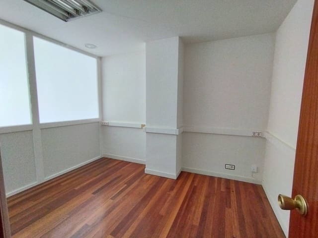 Kontor til leje i Bilbao - € 490 (Ref: 3894683)